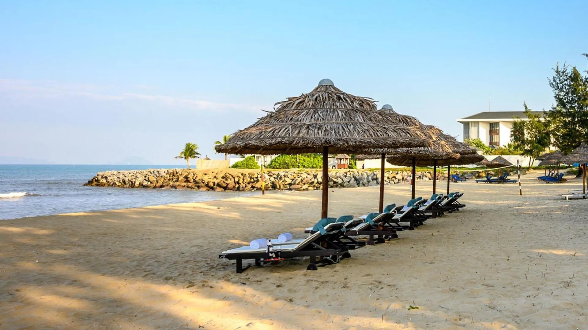 Ha Hotel Apartments Ocean Front Hoi An 4*,
