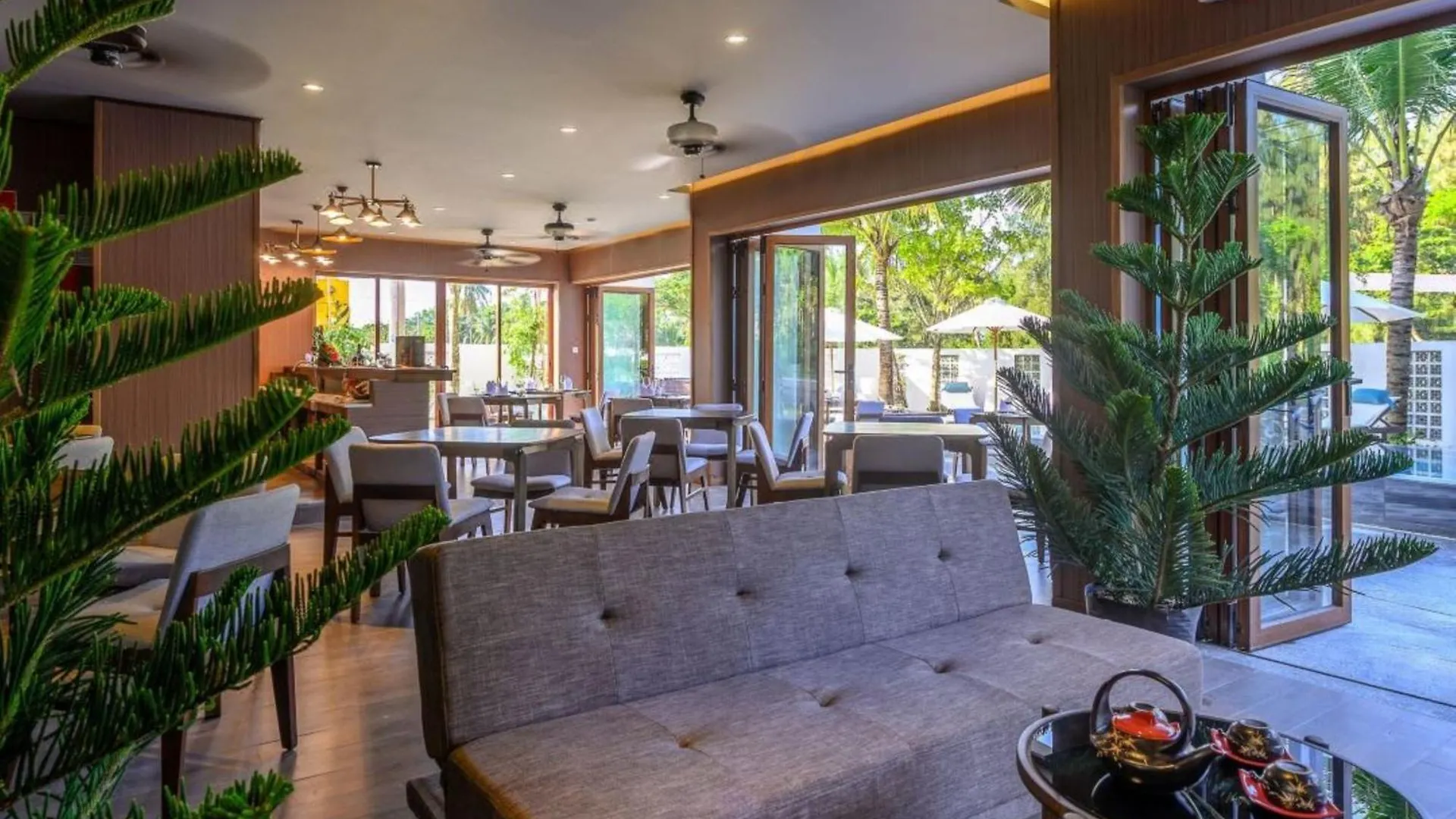 Ha Hotel Apartments Ocean Front Hoi An